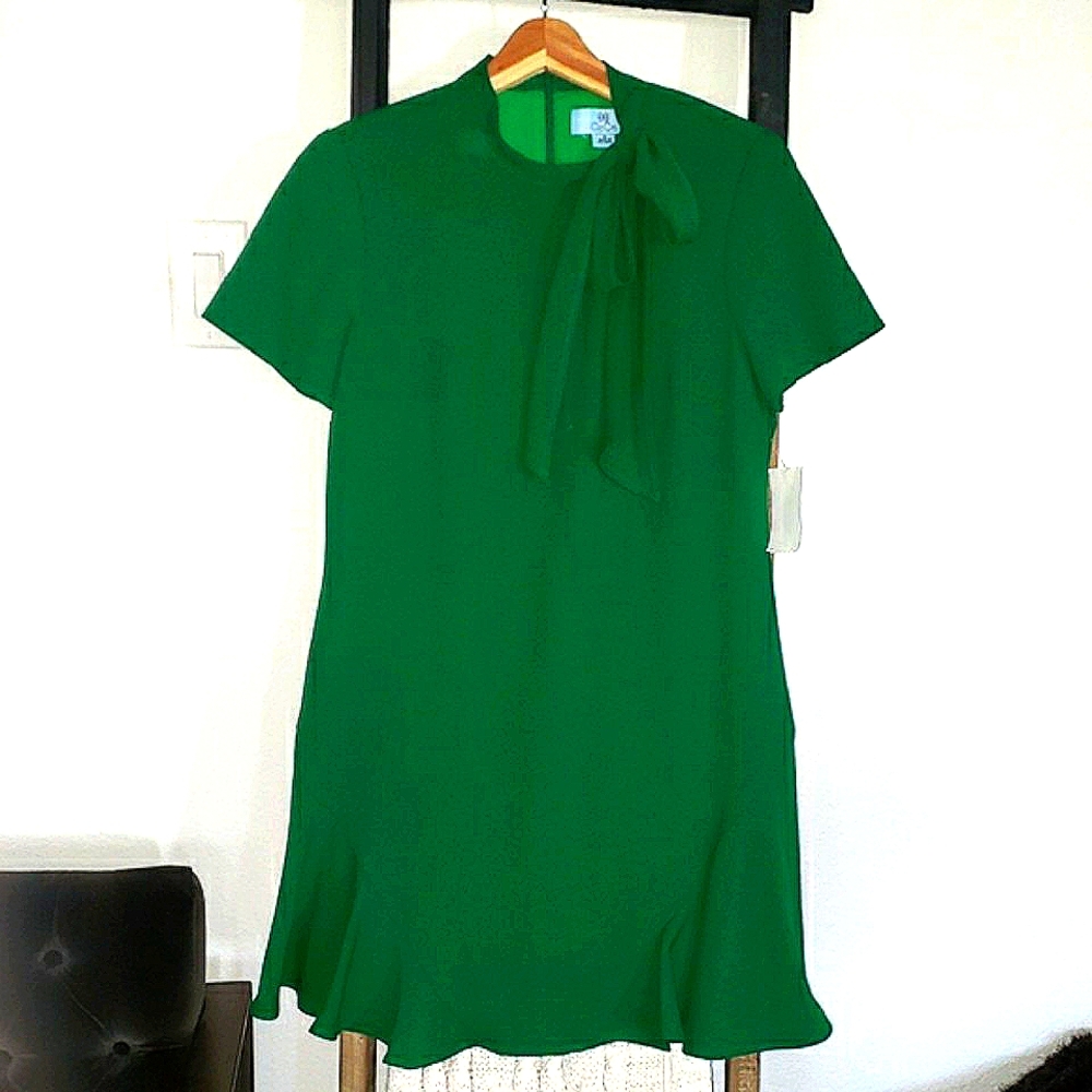 CeCe Emerald Green Mini Dress with Bow. Size 12.